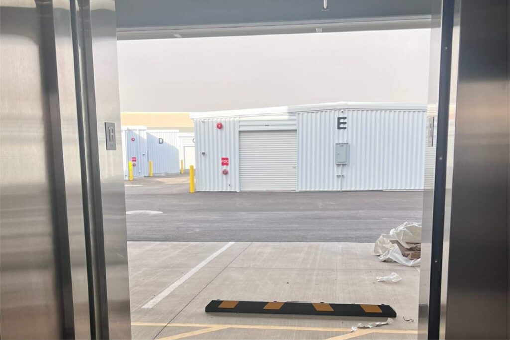 20Withequipment-relatedservicesadd3to4images-01